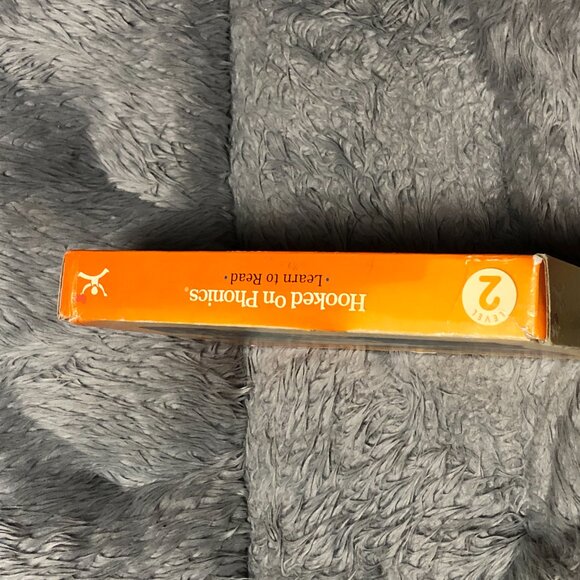 Hooked on Phonics Learn to Read Level 2 - Picture 3 of 6